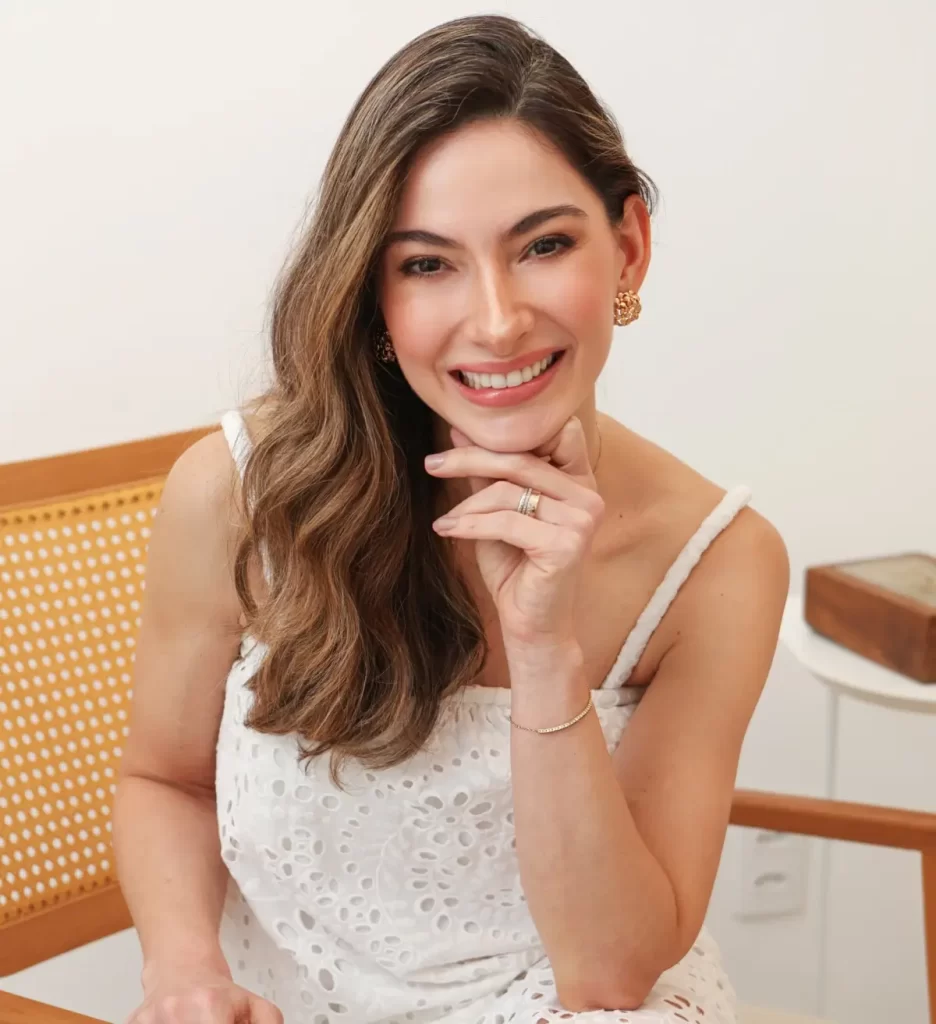 Dra. Tainá Fracaroli